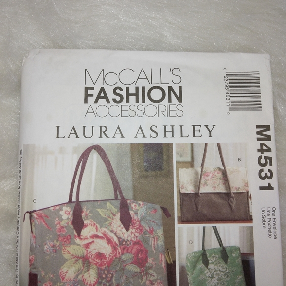 McCall's Laura Ashley Business Bags in 5 styles - Picture 2 of 5